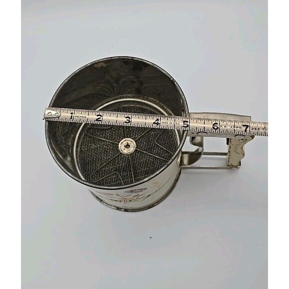 Androck Hand-i-Sift 3 Screen Flour Sifter Flowers Daisy Wood Handle Vtg - Works - Picture 10 of 12